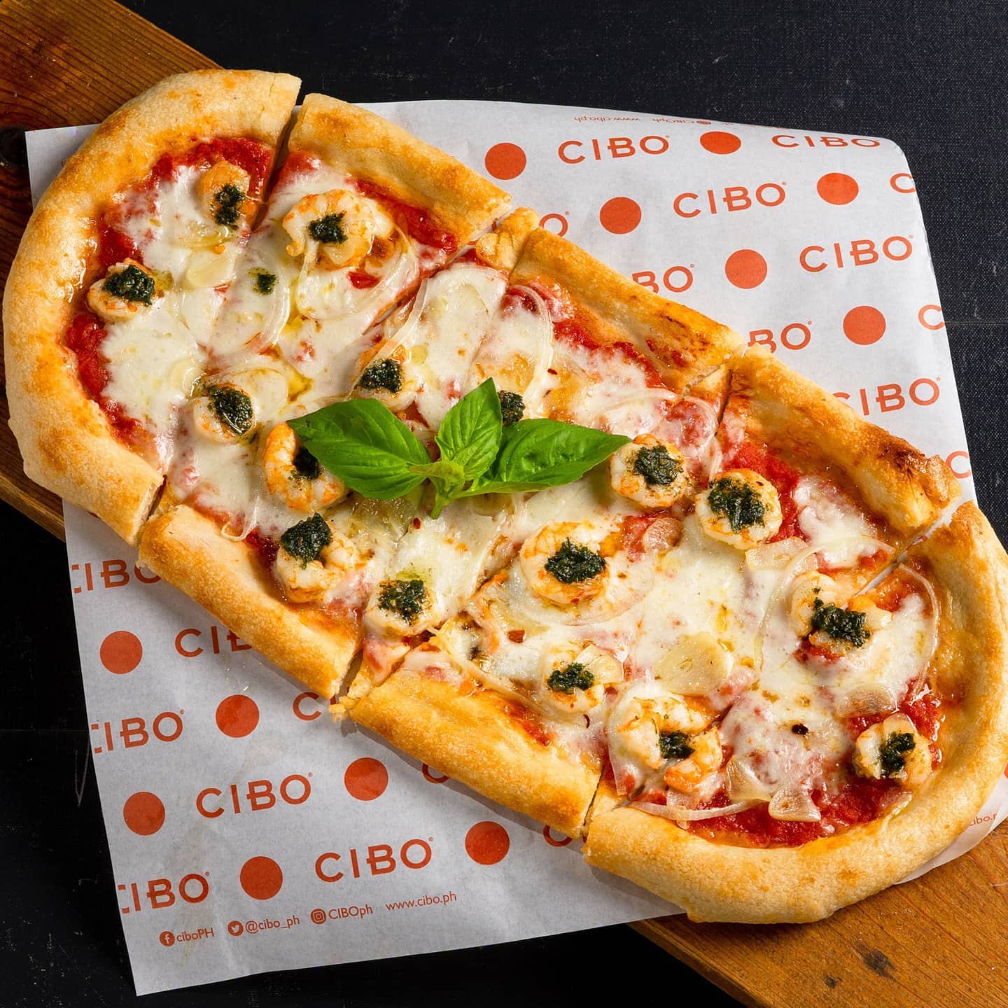 cibo pizza, oval shaped pizza